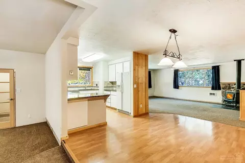 52940 Snow Flake Ln, La Pine, OR 97739 photo 8