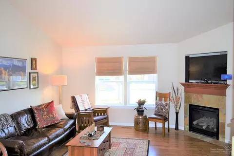 3000 NE Hope Dr, Bend, OR 97701 photo 8