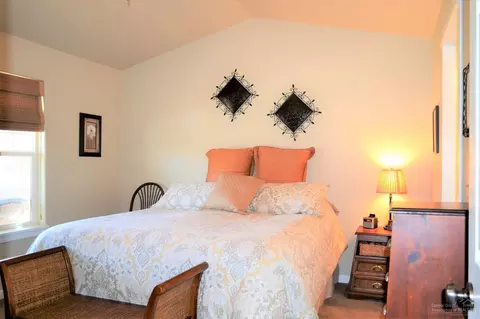3000 NE Hope Dr, Bend, OR 97701 photo 9