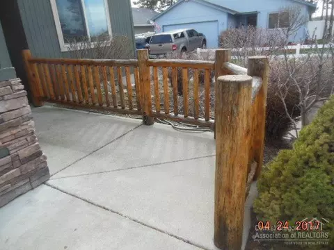 16409 Heath Dr, La Pine, OR 97739 photo 3