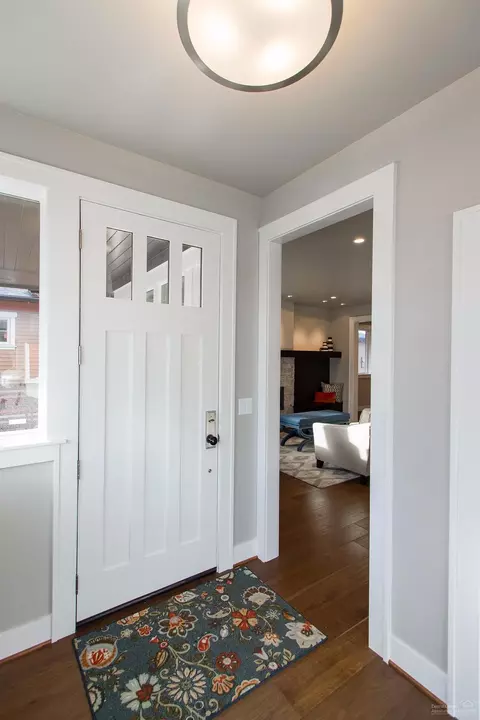1833 NW Fields St, Bend, OR 97703 photo 4