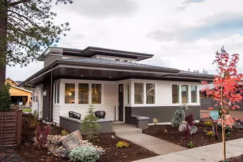 1833 NW Fields St, Bend, OR 97703 photo 2