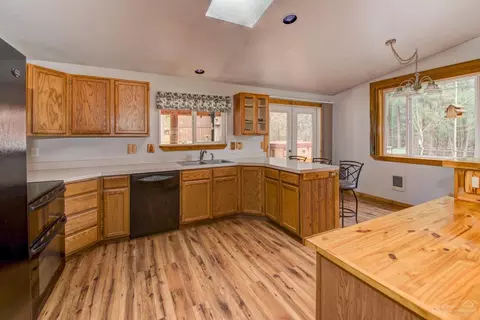 60070 Agate Rd, Bend, OR 97702 photo 7