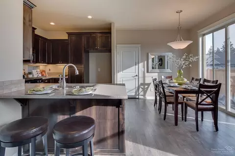 20856 SE Sotra Loop, Bend, OR 97702 photo 5