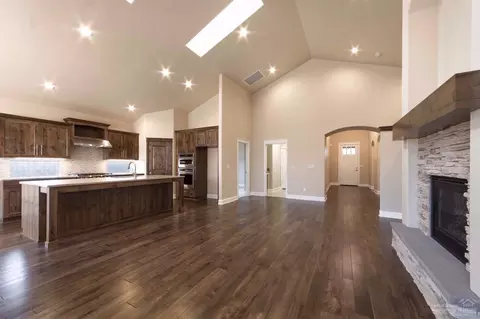 61044 SE Stari Most Loop, Bend, OR 97702 photo 7