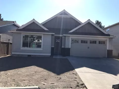 61044 SE Stari Most Loop, Bend, OR 97702 photo 1