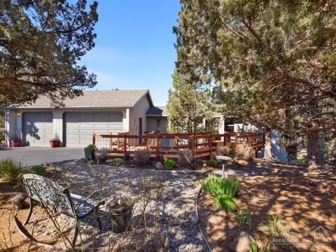 64055 Tanglewood Rd, Bend, OR 97703 photo 1