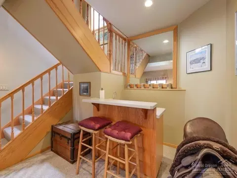 64055 Tanglewood Rd, Bend, OR 97703 photo 16