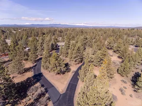 64055 Tanglewood Rd, Bend, OR 97703 photo 25