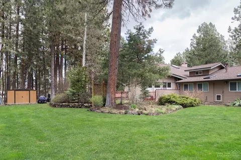 19916 Hollygrape St, Bend, OR 97702 photo 22