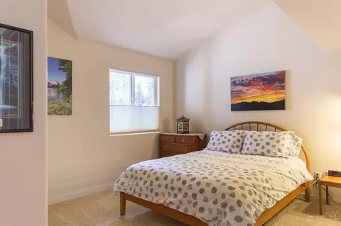19916 Hollygrape St, Bend, OR 97702 photo 17
