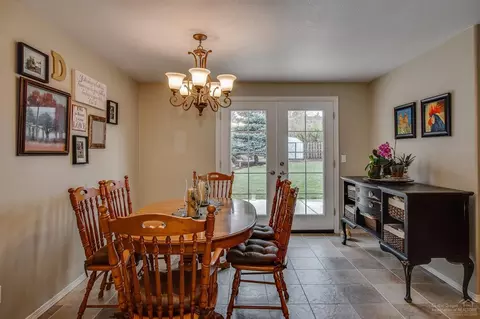 63347 Majestic Loop, Bend, OR 97701 photo 11