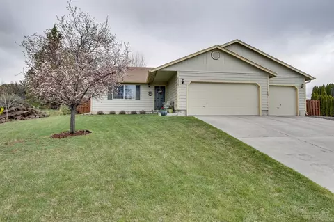 63347 Majestic Loop, Bend, OR 97701 photo 1