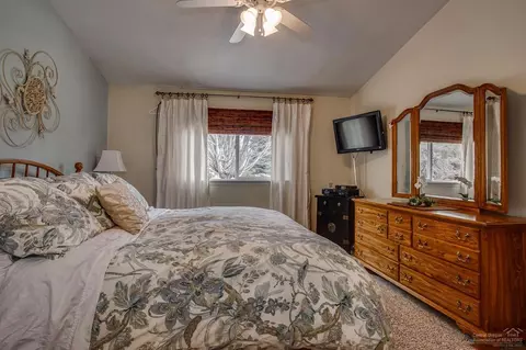 63347 Majestic Loop, Bend, OR 97701 photo 13