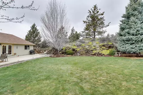 63347 Majestic Loop, Bend, OR 97701 photo 25