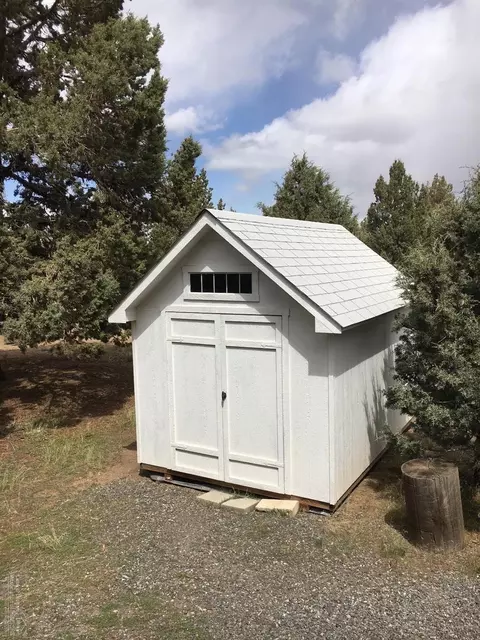 22920 Superior Ct, Bend, OR 97702 photo 5
