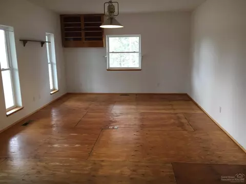22920 Superior Ct, Bend, OR 97702 photo 11