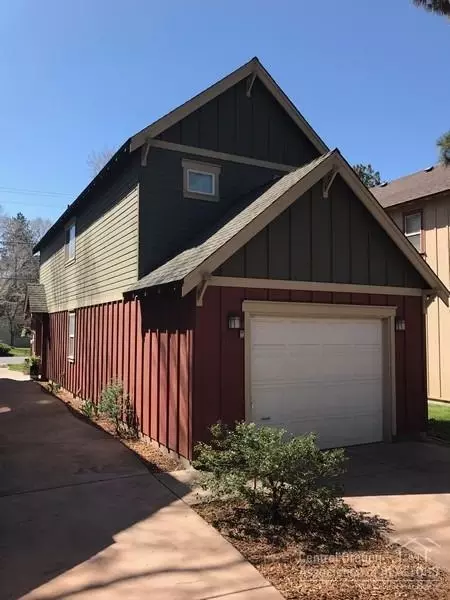 446 NEmerson Ave, Bend, OR 97701 photo 17