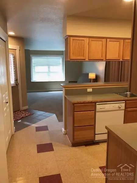 446 NEmerson Ave, Bend, OR 97701 photo 5