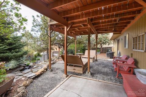 2823 NE Ocker Dr, Bend, OR 97701 photo 22