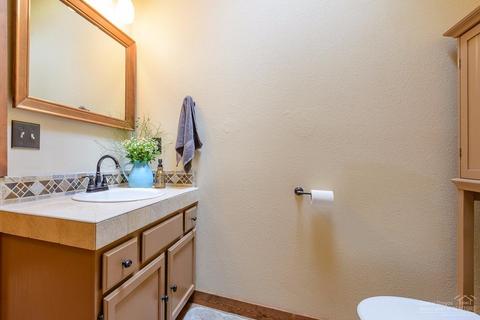 2823 NE Ocker Dr, Bend, OR 97701 photo 14