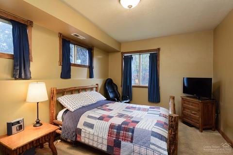 2823 NE Ocker Dr, Bend, OR 97701 photo 17