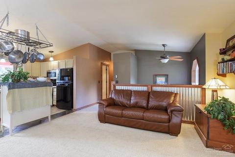 2823 NE Ocker Dr, Bend, OR 97701 photo 4