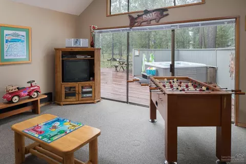 17567 Forest Ln, Sunriver, OR 97707 photo 11