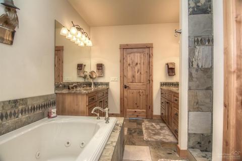 56701 Dancing Rock Loop, Bend, OR 97707 photo 14