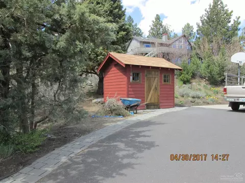 689 NW Sonora Dr, Bend, OR 97703 photo 8