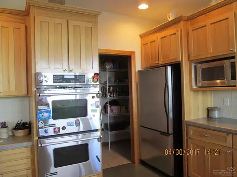 689 NW Sonora Dr, Bend, OR 97703 photo 16