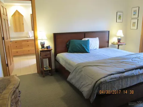 689 NW Sonora Dr, Bend, OR 97703 photo 11
