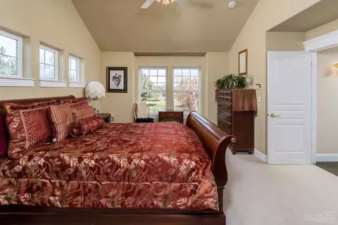 61030 Gosney Rd, Bend, OR 97702 photo 14
