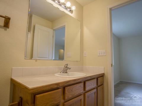 63352 Lavacrest St, Bend, OR 97703 photo 10