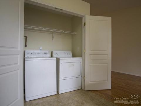 63352 Lavacrest St, Bend, OR 97703 photo 6