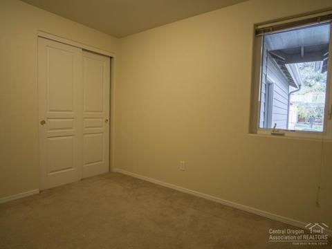 63352 Lavacrest St, Bend, OR 97703 photo 11