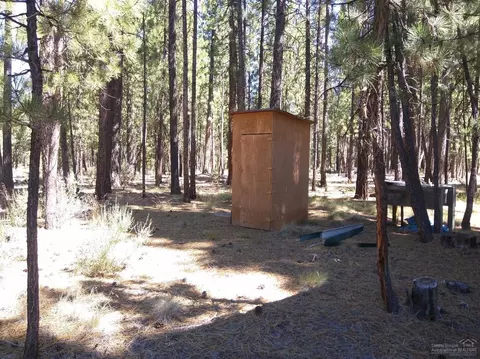 50556 Deer St, La Pine, OR 97739 photo 8