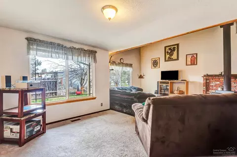 19451 Baker Rd, Bend, OR 97702 photo 7