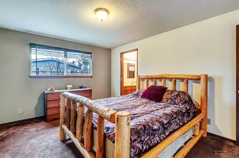 19451 Baker Rd, Bend, OR 97702 photo 13