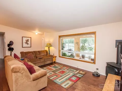 22962 Rickard Rd, Bend, OR 97702 photo 6