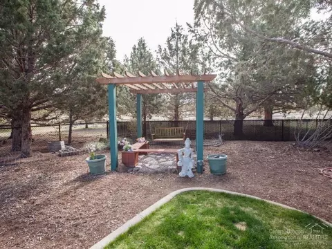 22962 Rickard Rd, Bend, OR 97702 photo 22