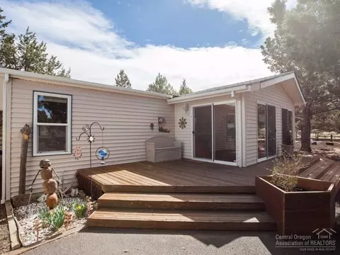 22962 Rickard Rd, Bend, OR 97702 photo 4