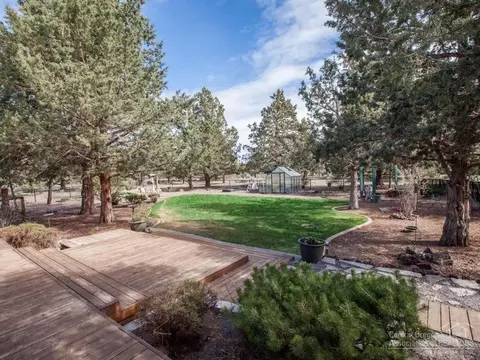 22962 Rickard Rd, Bend, OR 97702 photo 1