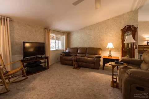56208 Bufflehead Rd, Bend, OR 97707 photo 9