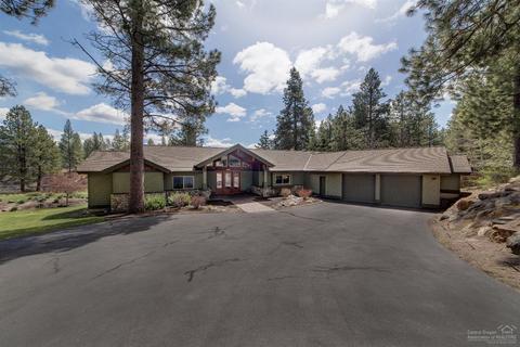 55120 Forest Ln, Bend, OR 97707 photo 2