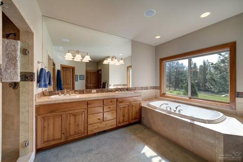 55120 Forest Ln, Bend, OR 97707 photo 7