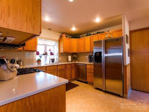 61408 SW Blakely, Bend, OR 97702 photo 11
