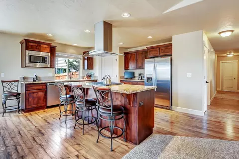 63344 NE Kalamata Loop, Bend, OR 97701 photo 9