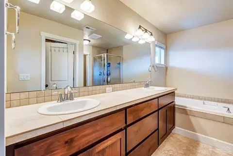 63344 NE Kalamata Loop, Bend, OR 97701 photo 22