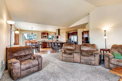 63344 NE Kalamata Loop, Bend, OR 97701 photo 6